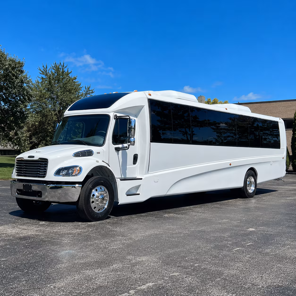 sunrise 20 passenger minibus